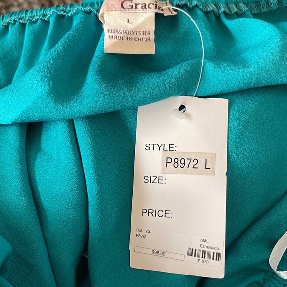 Romper Size Large! - Picture 4 of 4